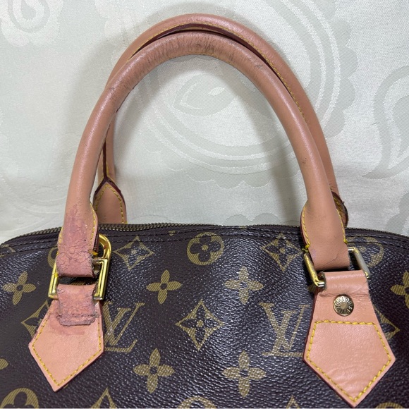 Vuitton Handbag w/multiple repairs READ FULL desc - Picture 11 of 15